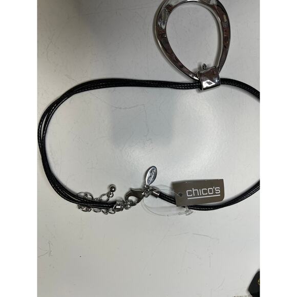 Chico's pendant necklace black pendant cord shiny hammered signed costume jewelr - Picture 4 of 14